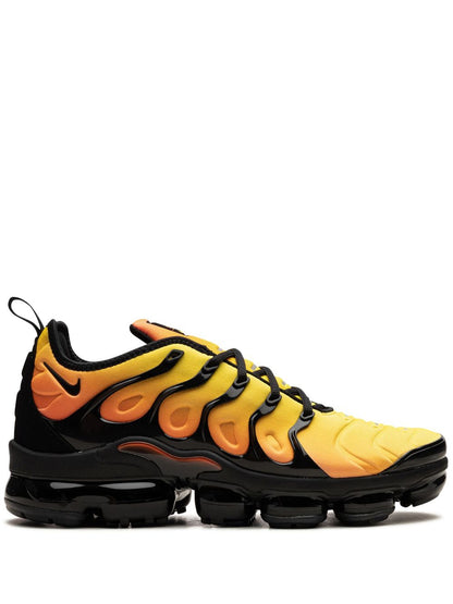 Nike Air VaporMax Plus - Black Orange Crimson