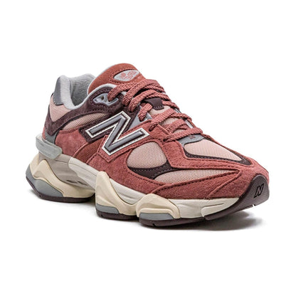 New Balance 9060 - Mineral Red